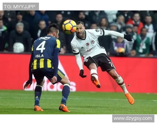 恩德里克的足球之路:从少年天才到世界瞩目的新星成长历程